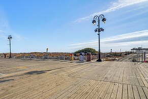 Renovated Ocean City Retreat - Walk to Beach!