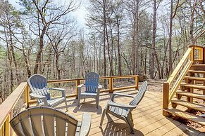 Dog-friendly Hiawassee Cabin w/ Decks & Fire Pit!
