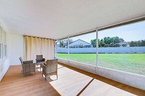 Valrico Home w/ Yard ~ 14 Mi to Downtown Tampa