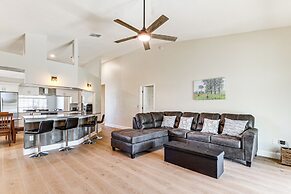 Valrico Home w/ Yard ~ 14 Mi to Downtown Tampa