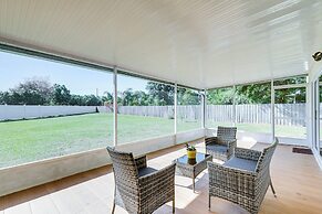 Valrico Home w/ Yard ~ 14 Mi to Downtown Tampa