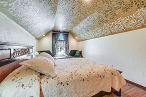 Cozy Kenai Abode w/ Private Deck: 5 Mi to Ocean!