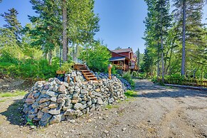 Cozy Kenai Abode w/ Private Deck: 5 Mi to Ocean!