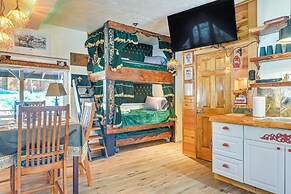 Cozy Kenai Abode w/ Private Deck: 5 Mi to Ocean!