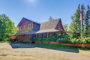 Cozy Kenai Abode w/ Private Deck: 5 Mi to Ocean!