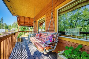 Cozy Kenai Abode w/ Private Deck: 5 Mi to Ocean!