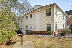 Murrells Inlet Condo w/ Pool Access, Near Beach!