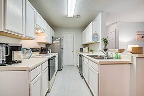 Murrells Inlet Condo w/ Pool Access, Near Beach!