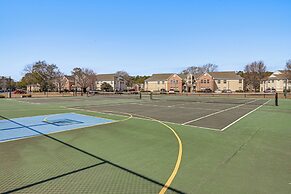 Murrells Inlet Condo w/ Pool Access, Near Beach!