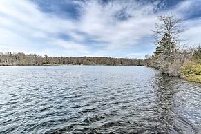 Pet-friendly Tobyhanna Escape Near Hiking & Skiing