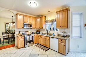 Pet-friendly Tobyhanna Escape Near Hiking & Skiing