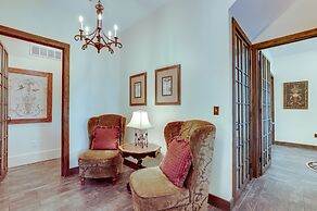 Ste Genevieve Home on 17 Acres, Near Wineries!