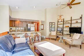 Downtown Frisco Townhome ~ 1 Mi to Lake Dillon!