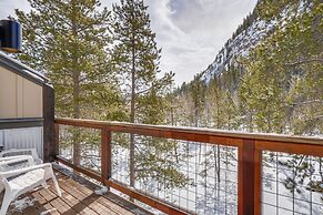 Downtown Frisco Townhome ~ 1 Mi to Lake Dillon!