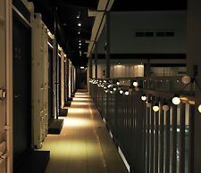 Dash Forwaves Hotel