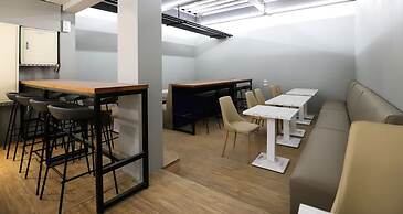 Dash Forwaves Hotel