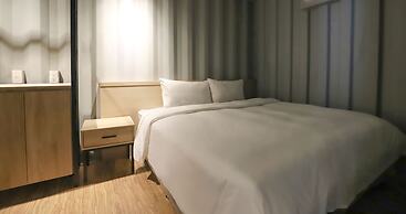 Dash Forwaves Hotel
