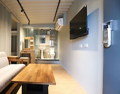 Dash Forwaves Hotel