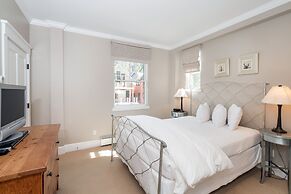 River Club 204 3 Bedroom Condo by Alpine Lodging Telluride