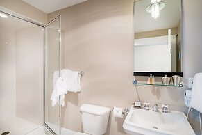 River Club 202 2 Bedroom Condo by Alpine Lodging Telluride