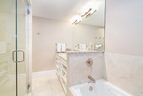 River Club 108 2 Bedroom Condo by Alpine Lodging Telluride