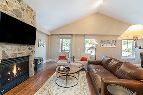 River Club 303 3 Bedroom Condo by Alpine Lodging Telluride