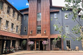 River Club 103 3 Bedroom Condo by Alpine Lodging Telluride