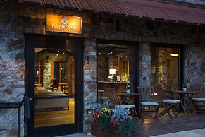 River Club 103 3 Bedroom Condo by Alpine Lodging Telluride