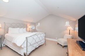 River Club 305 3 Bedroom Condo by Alpine Lodging Telluride