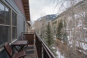 River Club 305 3 Bedroom Condo by Alpine Lodging Telluride