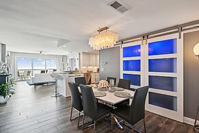 Waterview Towers 732 3 Bedroom Condo by RedAwning