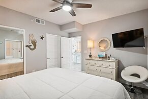 Waterview Towers 732 3 Bedroom Condo by RedAwning