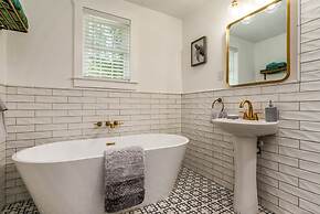 Las Brisas -131 Bienville 3 Bedroom Home by RedAwning