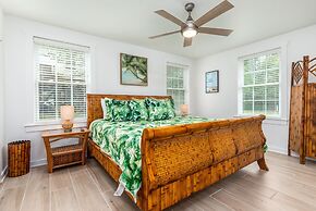 Las Brisas -131 Bienville 3 Bedroom Home by RedAwning