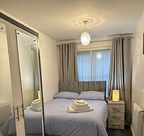 Captivating 2-bed Apartment in West Bromwich