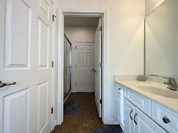 5 Bed South Facing Pool Close to Disney