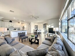 5 Bed South Facing Pool Close to Disney