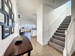 5 Bed South Facing Pool Close to Disney