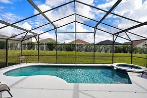 Beautiful 4 Bedroom 3 Bathroom Pool spa Villa