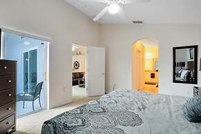 Beautiful 4 Bedroom 3 Bathroom Pool spa Villa