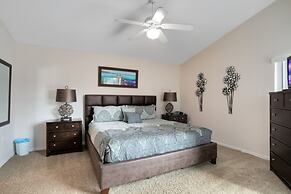 Beautiful 4 Bedroom 3 Bathroom Pool spa Villa