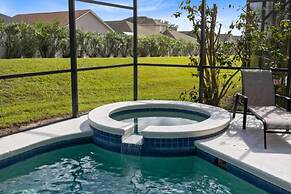 Beautiful 4 Bedroom 3 Bathroom Pool spa Villa