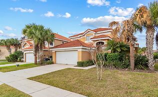 Family Ready in Gated Community Near Attractions