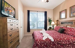 3 BR 2 Miles to Disney Pool Free Wifi and More