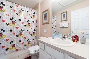 3 BR 2 Miles to Disney Pool Free Wifi and More