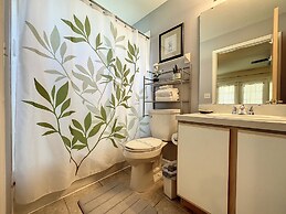 Lovely 3 bed Condo Near Disney Quiet Community