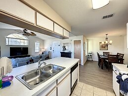 Lovely 3 bed Condo Near Disney Quiet Community