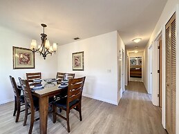 Lovely 3 bed Condo Near Disney Quiet Community