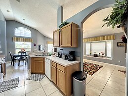 Emerald Island 4 bed Mins to Disney