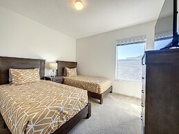 Luxury 6BD 3 5BA Pool Home in Windsor Palms Resort